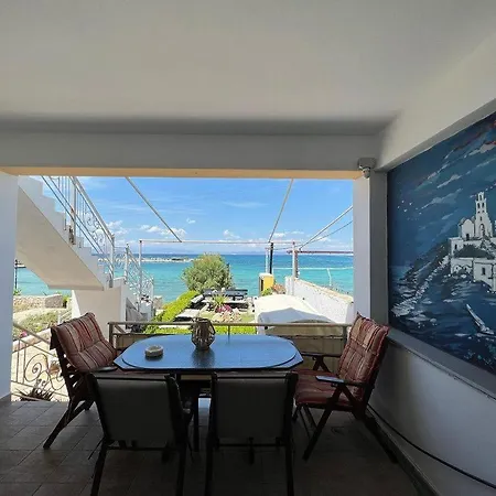 Ελένη Apartment Megalochori  Exterior photo