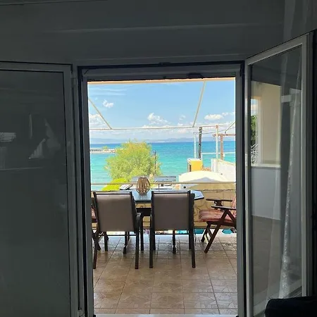 Ελένη Apartment Megalochori  Exterior photo